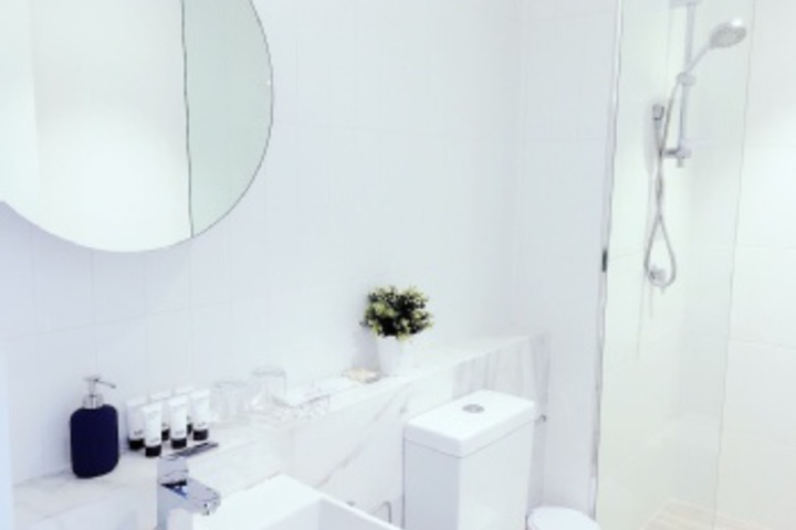 Room 106 of 180