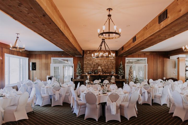 Ballroom/Hall 66 of 74
