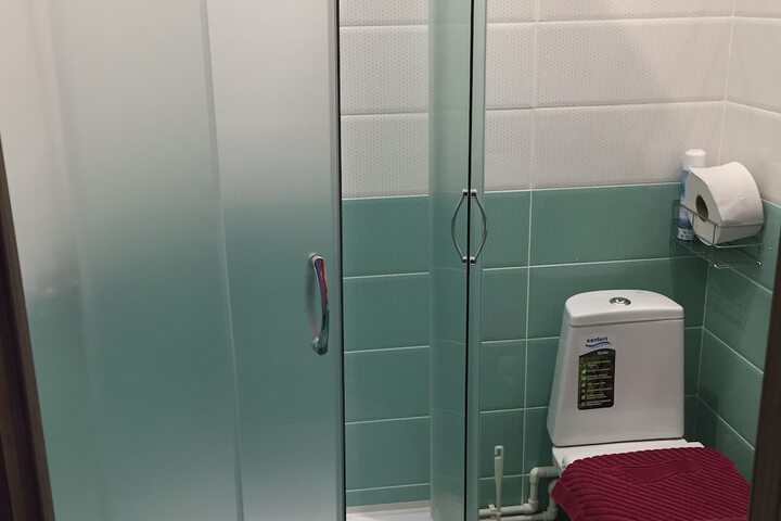 Room 12 of 18