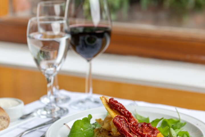 Dining 42 of 60