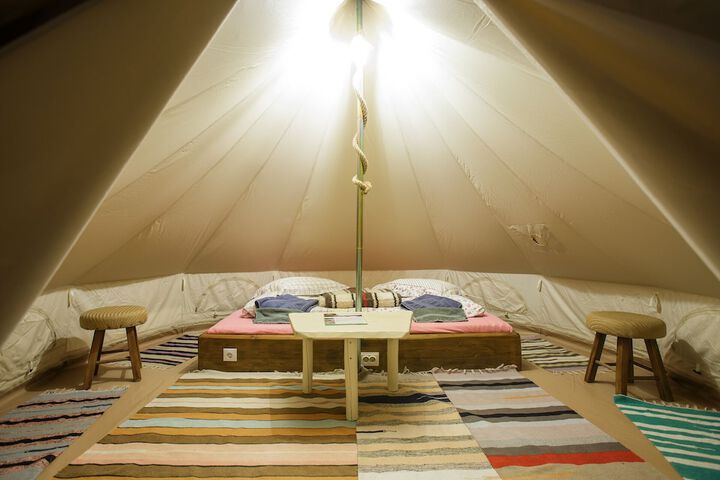Room 3 of 53