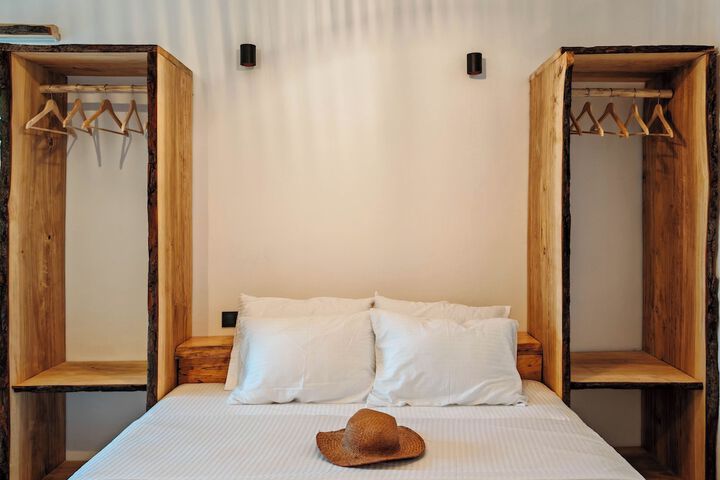 Room 3 of 12