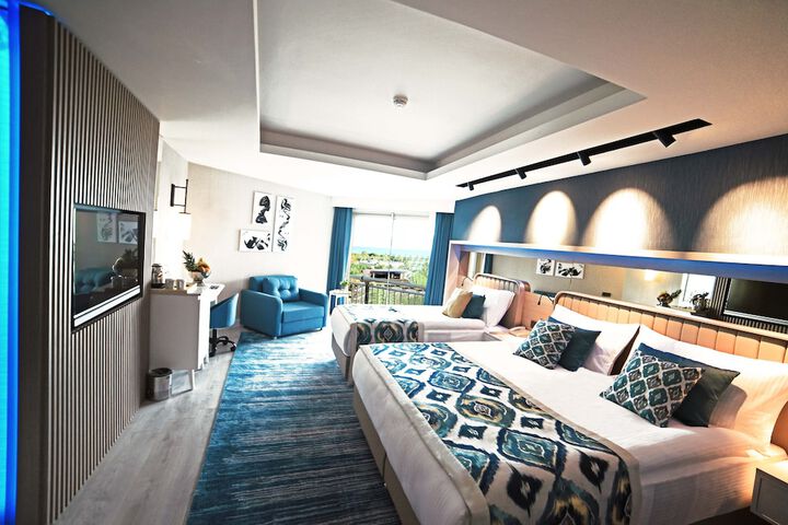 Room 17 of 254