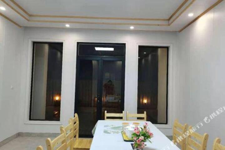 Yuanlai Villa Inn