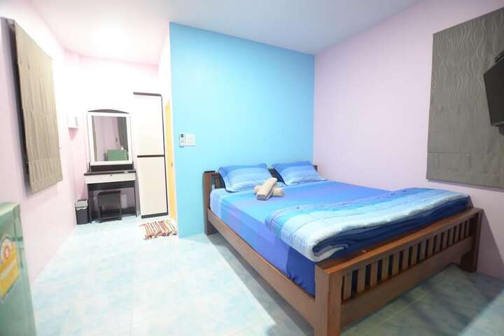 Room 8 of 52
