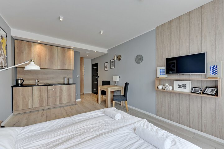 Room 25 of 161