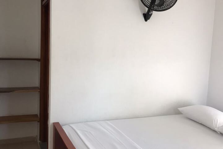 Room 2 of 10