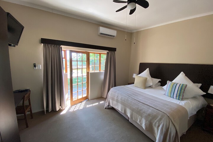 Room 26 of 120