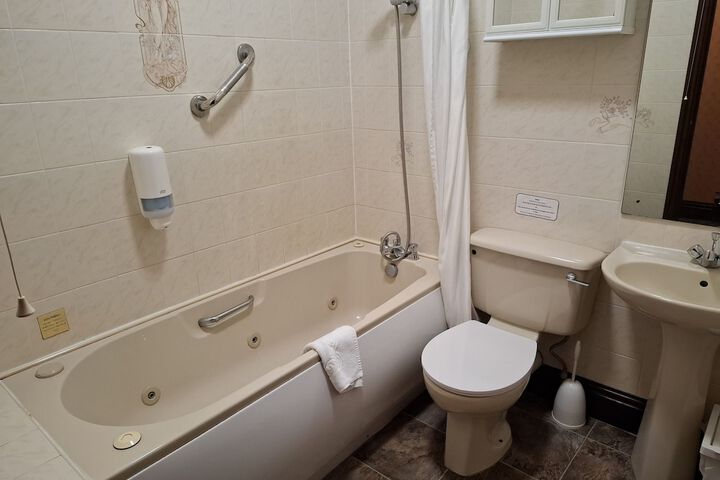 Bath Interior