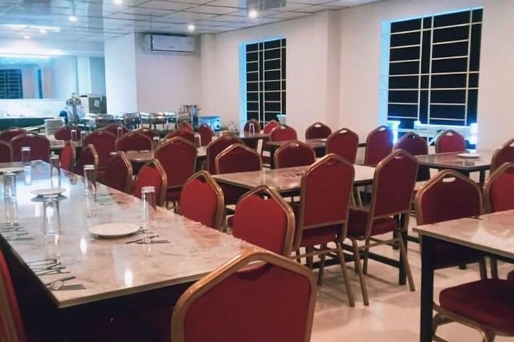 Dining 10 of 13