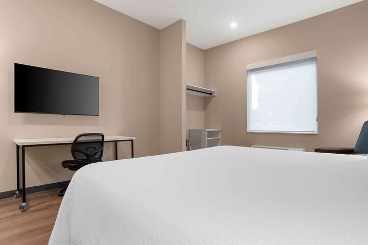 Room 21 of 64