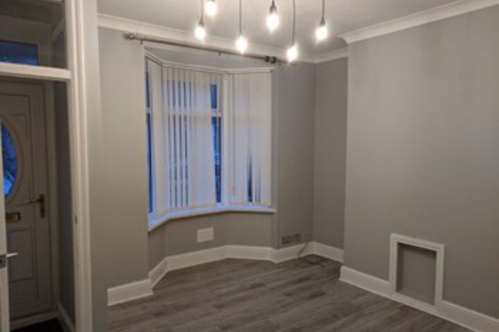 Room 21 of 35