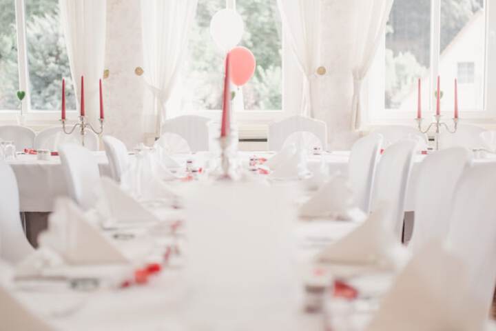 Ballroom/Hall 54 of 82