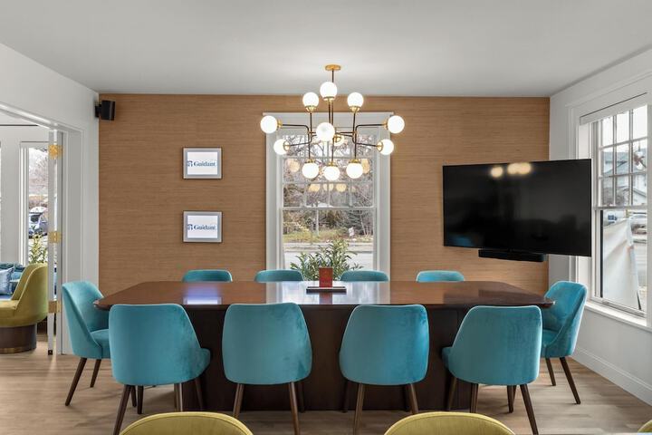 Room 44 of 65