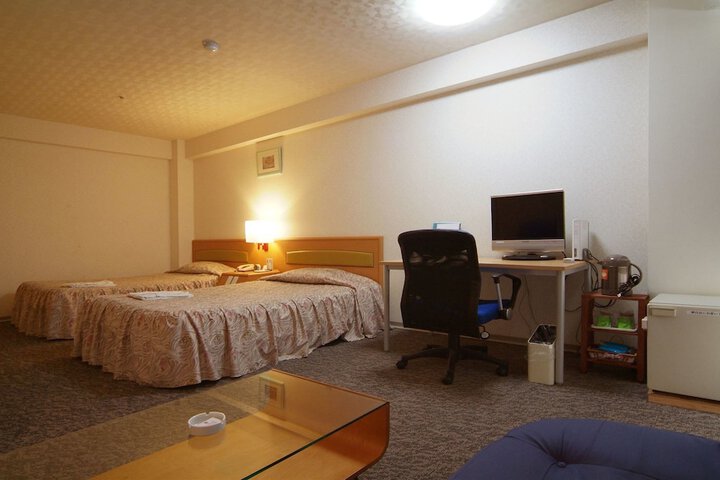 Room 19 of 40