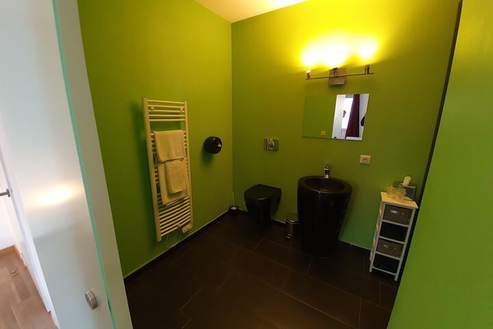 Room 19 of 24
