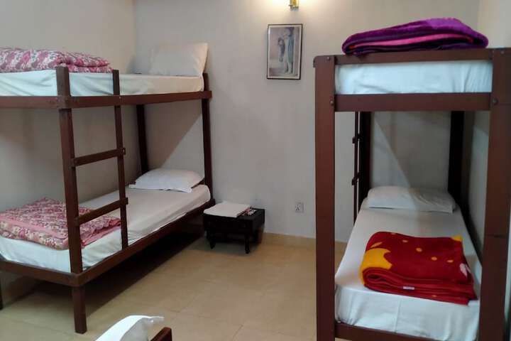 Room 26 of 43