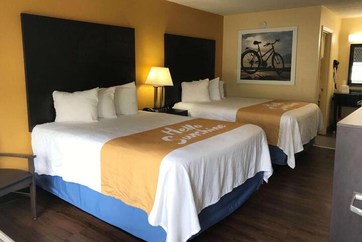 2 Double Beds (8 of 9)