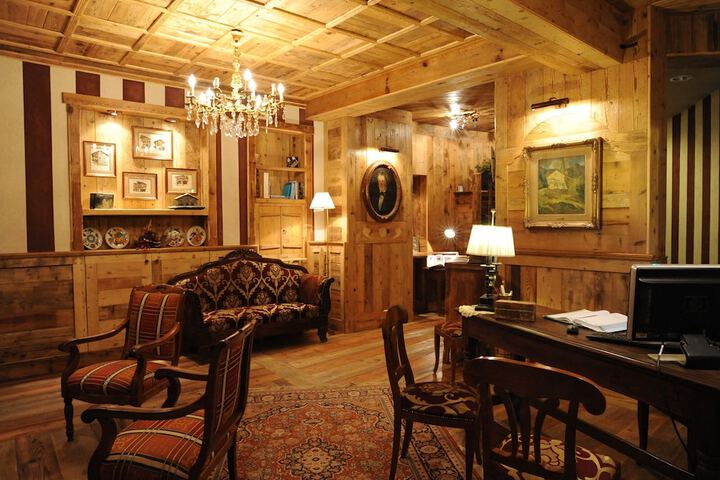 Hotel Interior 3 of 44