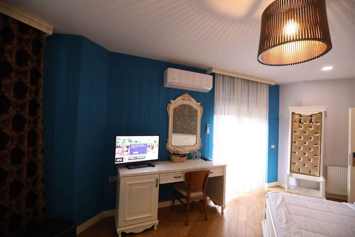 Room 15 of 86