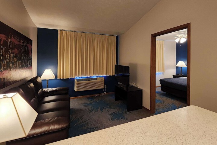 Room 48 of 80