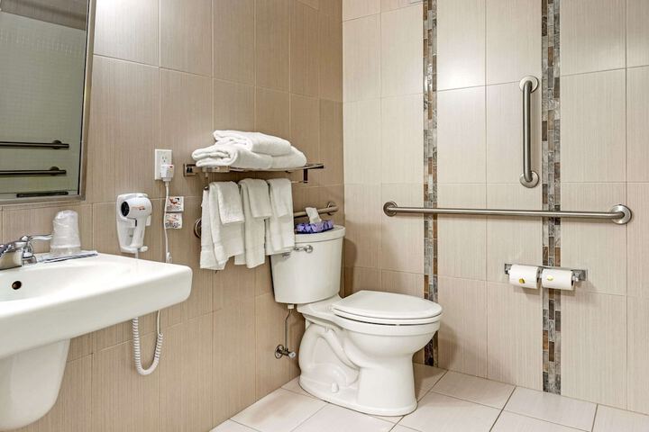 Double Accessible King Size Bed (13 of 13)