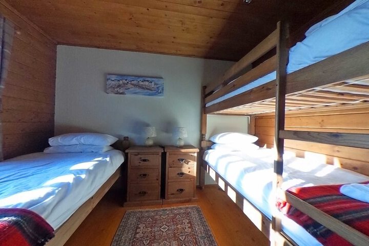 Room 32 of 150