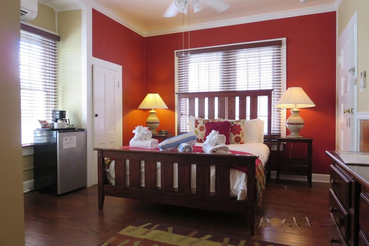Room 16 of 47