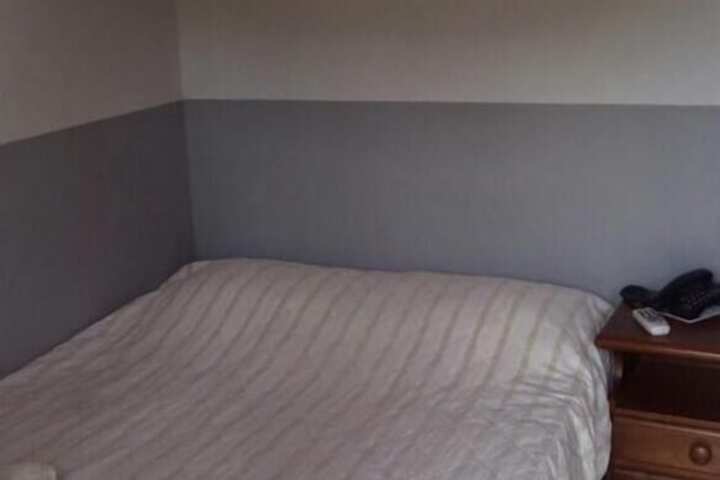 Room 18 of 49