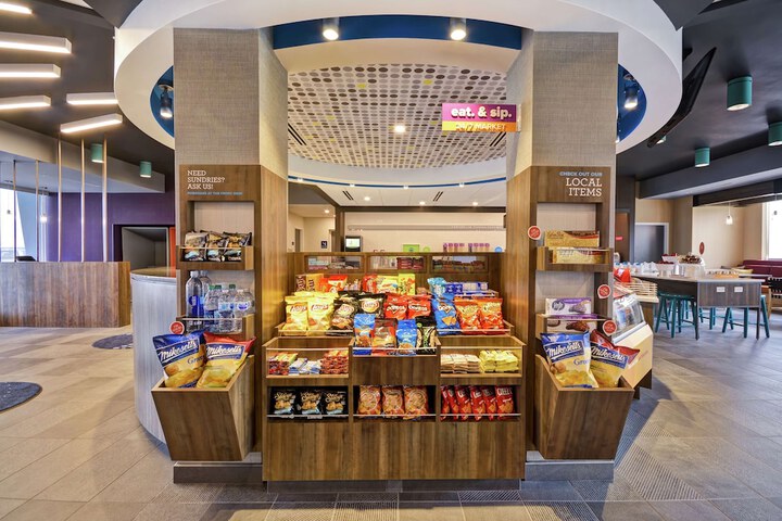 Snack bar