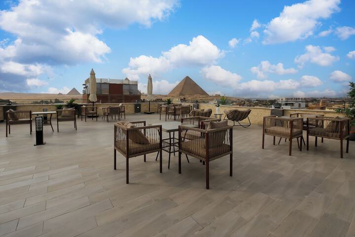 Terrace/Patio 170 of 177