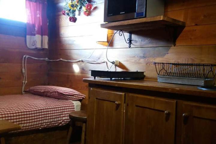 Room 6 of 22