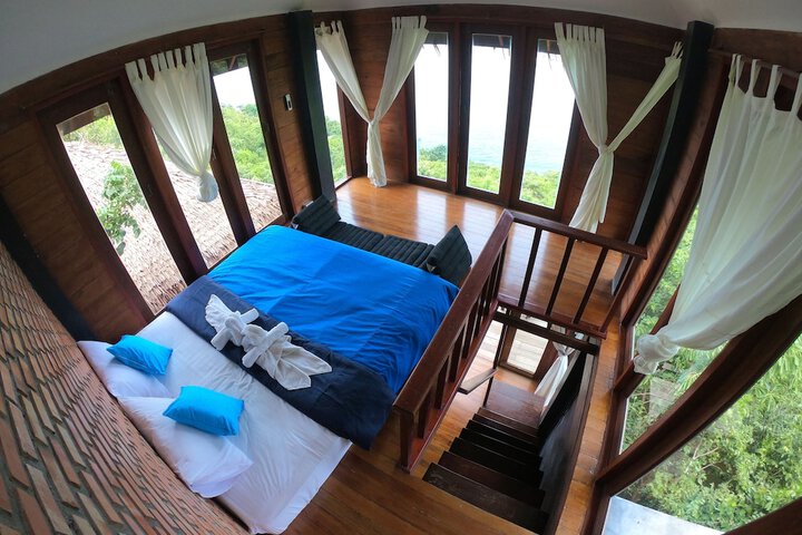 Room 11 of 40