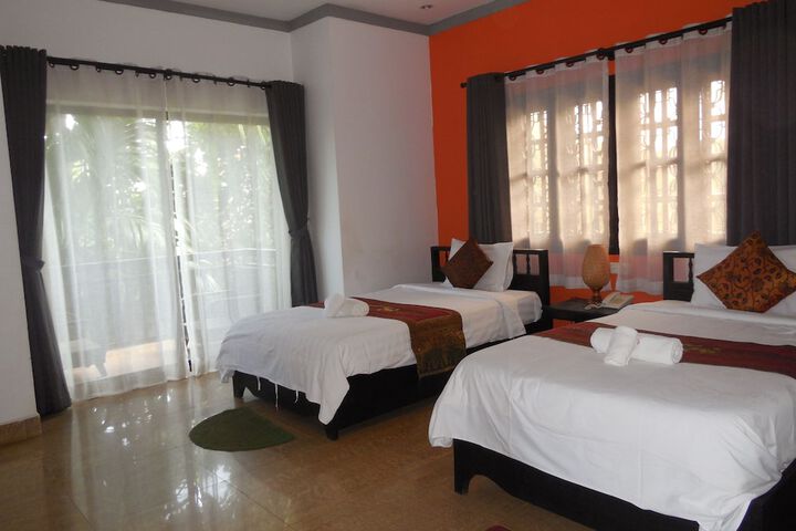 Room 10 of 51