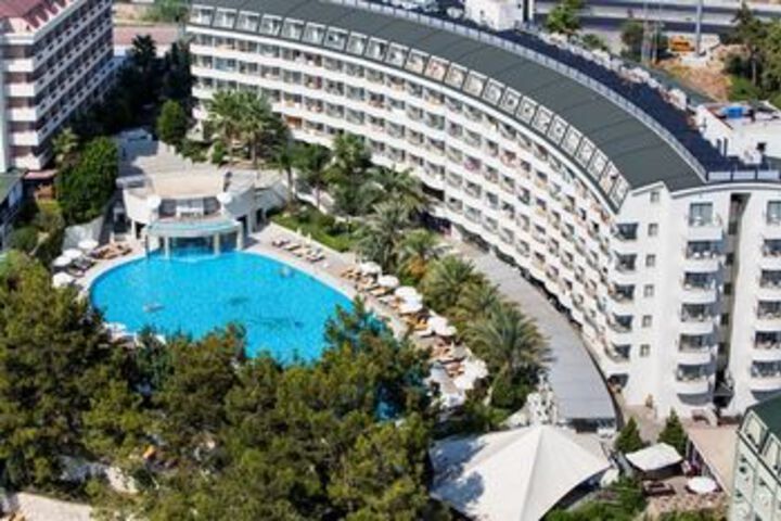 Hotel 5 of 108