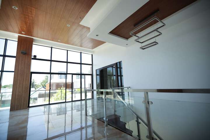 Ballroom/Hall 58 of 72