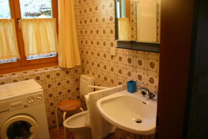 Room 8 of 15