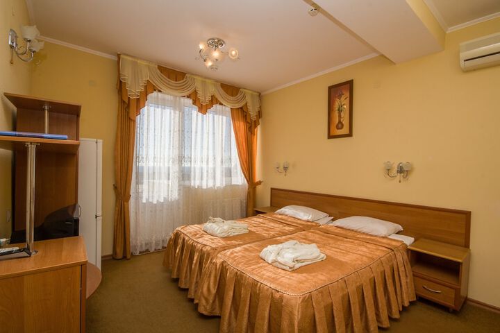 Room 27 of 129