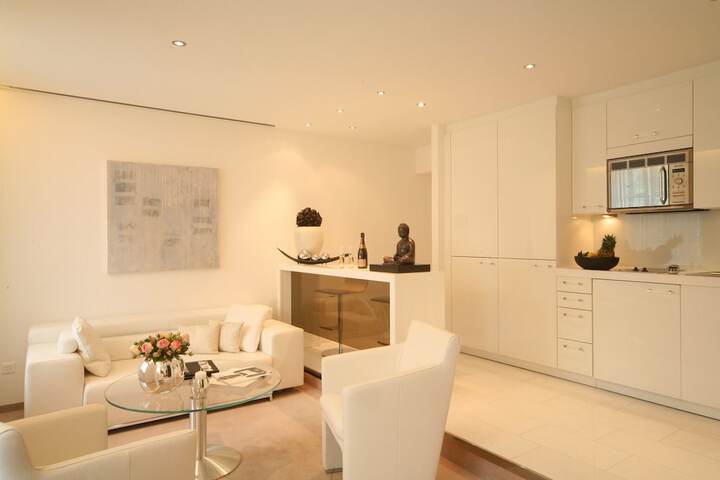 Room 15 of 30