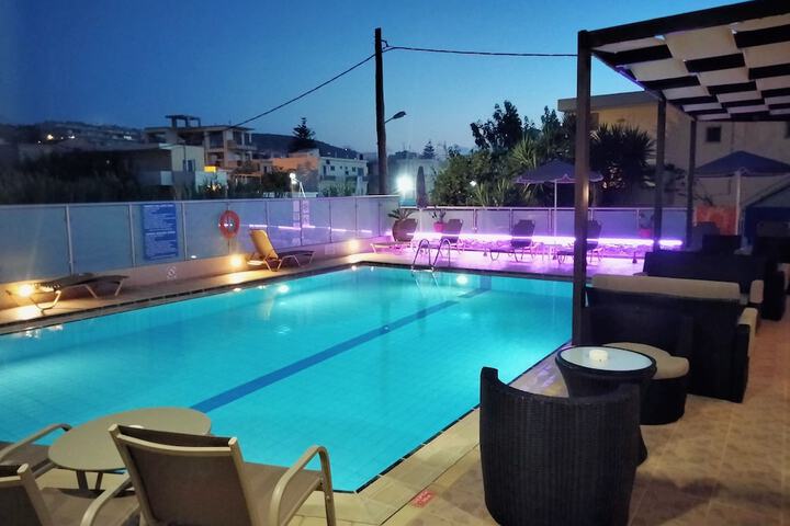 Hotel 74 of 95