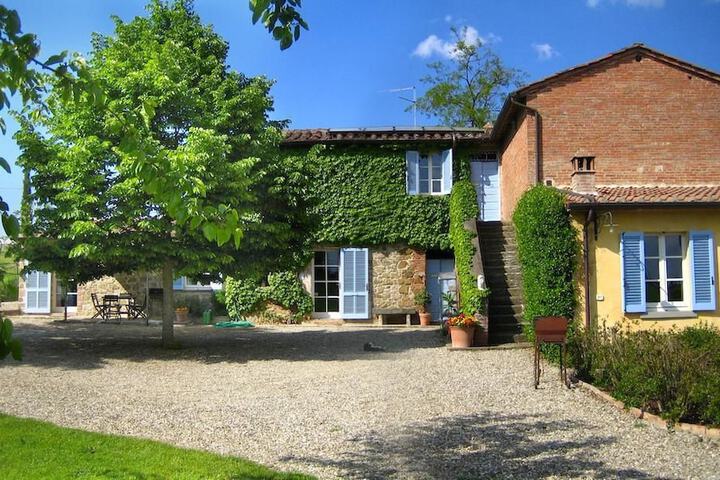 Agriturismo Fattoria Santa Vittoria in Foiano della Chiana