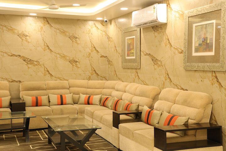 Hotel Interior 7 of 43