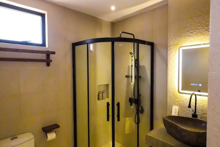 Room 27 of 56