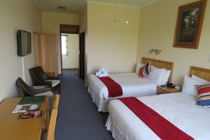 Room 6 of 138
