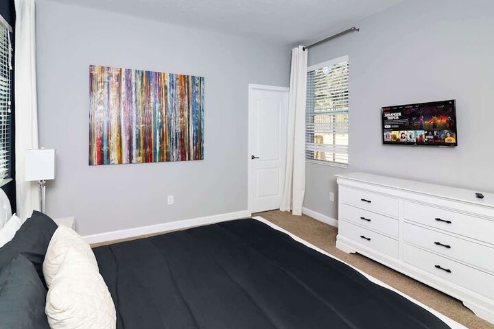 Room 10 of 60