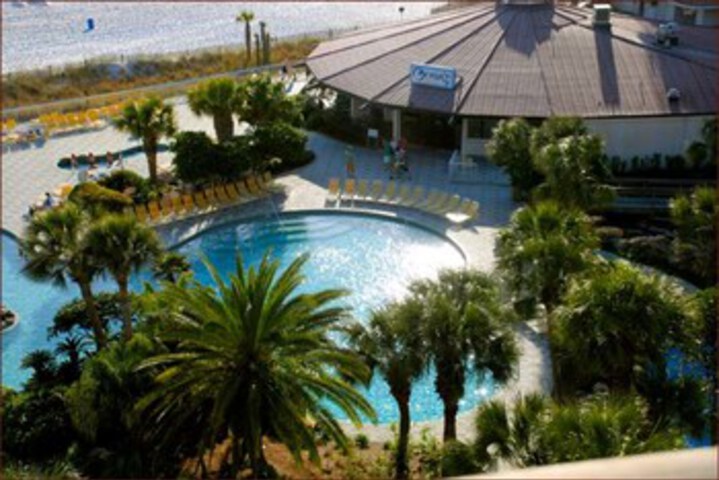 Pool 16 of 25