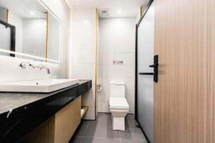 Zhoushan Dinghai New Donggang Hotel