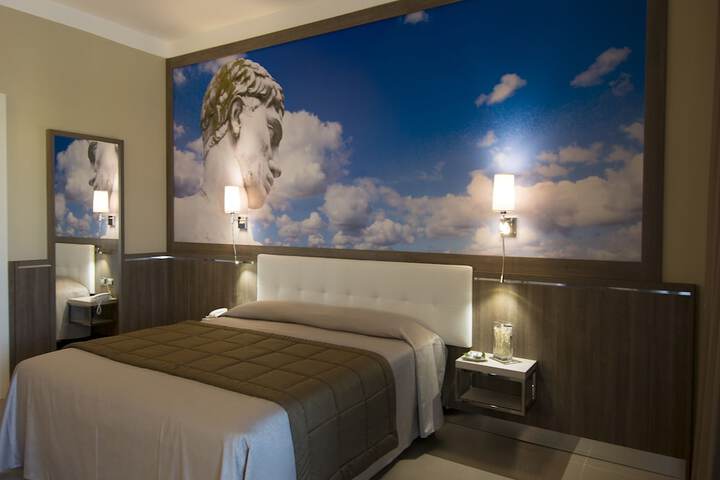 Room 10 of 51