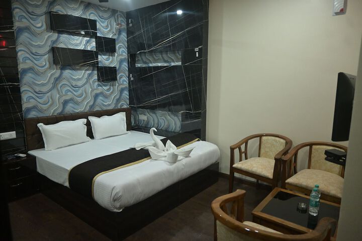 Room 3 of 31