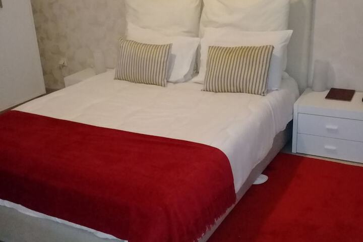 Room 7 of 17